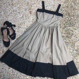 Liz Claiborne : Black and Tan Dress w/ Shaw